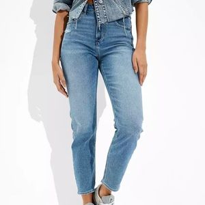 American Eagle Stretch Mom Jean Size 10 Short